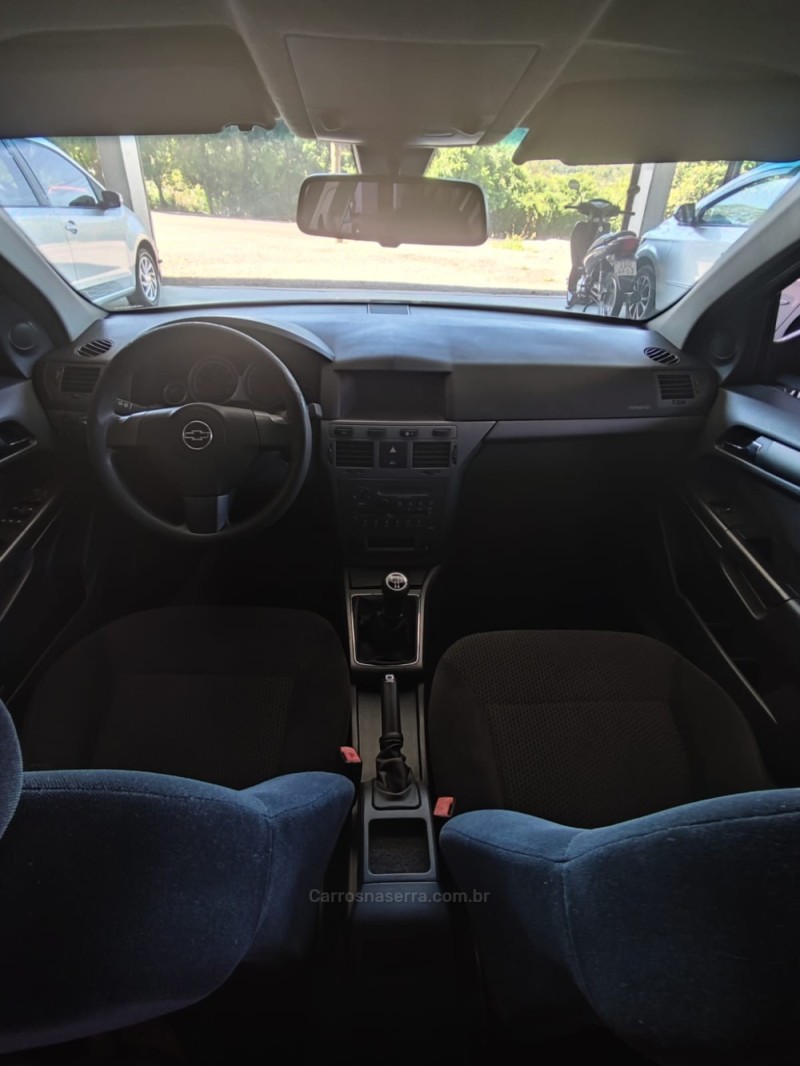 VECTRA 2.0 MPFI GT HATCH 8V FLEX 4P MANUAL - 2008 - VALE REAL