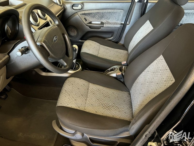 FIESTA 1.6 ROCAM SE 8V FLEX 4P MANUAL - 2011 - SAPIRANGA