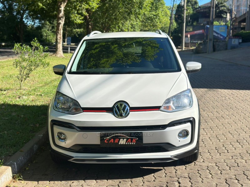 UP 1.0 TSI CROSS 12V FLEX 4P MANUAL - 2018 - DOIS IRMãOS