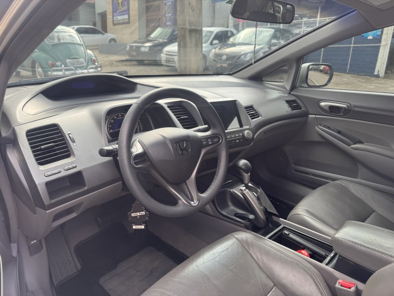 CIVIC 1.8 LXS 16V FLEX 4P AUTOMÁTICO - 2009 - DOIS IRMãOS