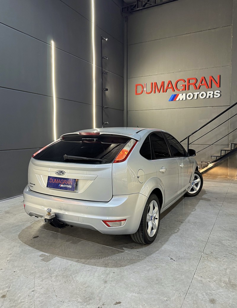FOCUS 1.6 GLX 16V FLEX 4P MANUAL - 2012 - PASSO FUNDO
