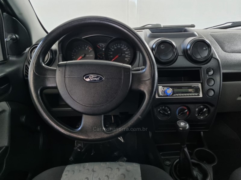 FIESTA 1.0 MPI HATCH 8V FLEX 4P MANUAL - 2008 - VACARIA