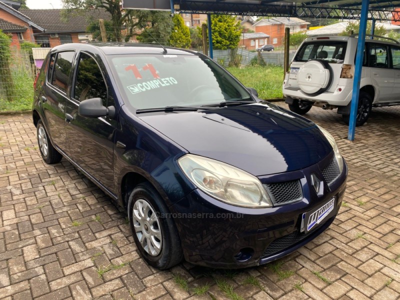 SANDERO 1.0 AUTHENTIQUE 16V FLEX 4P MANUAL - 2011 - CANELA