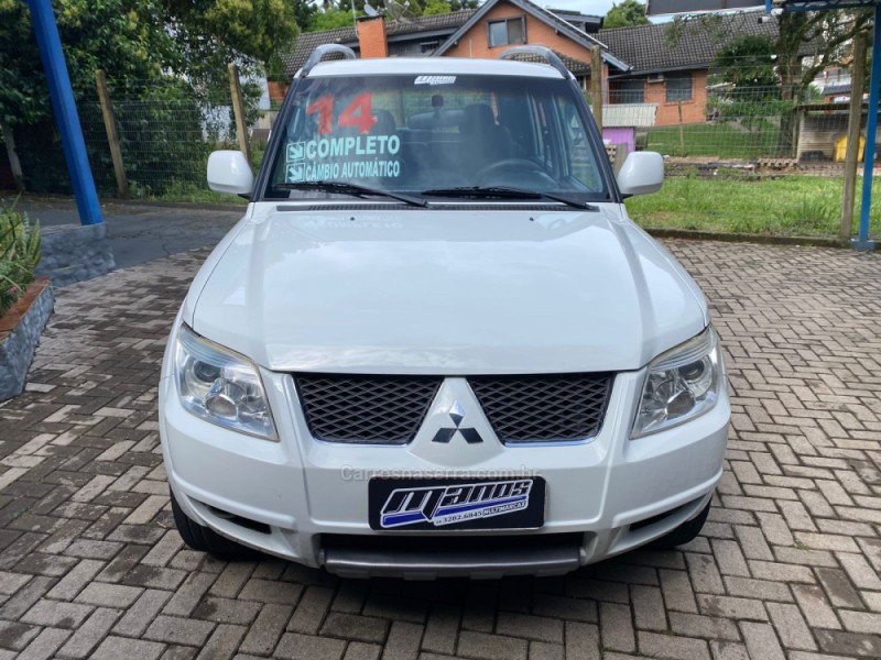 PAJERO TR4 2.0 4X2 16V 140CV FLEX 4P AUTOMÁTICO - 2014 - CANELA