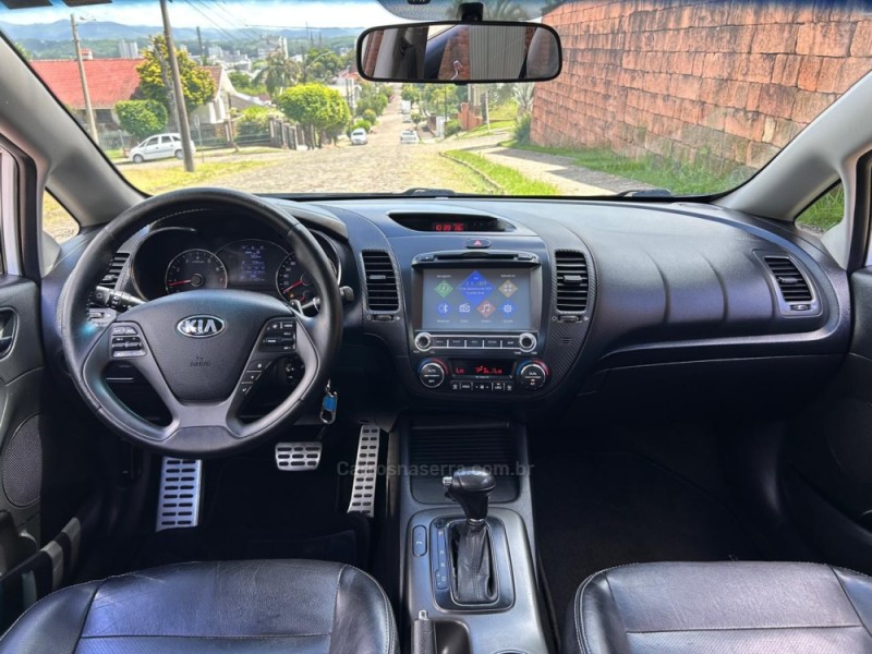 CERATO 1.6 SX3 16V FLEX 4P AUTOMÁTICO - 2014 - VENâNCIO AIRES