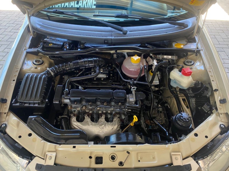 CLASSIC 1.0 VHC LS 8V FLEX 4P MANUAL - 2014 - CANELA