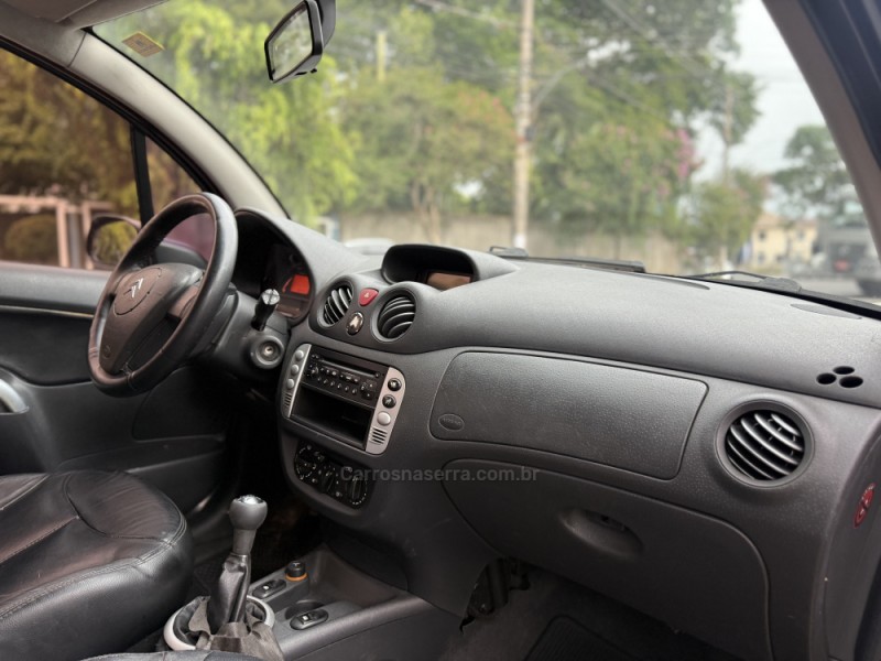 C3 1.4 I EXCLUSIVE 8V FLEX 4P MANUAL - 2011 - PAROBé