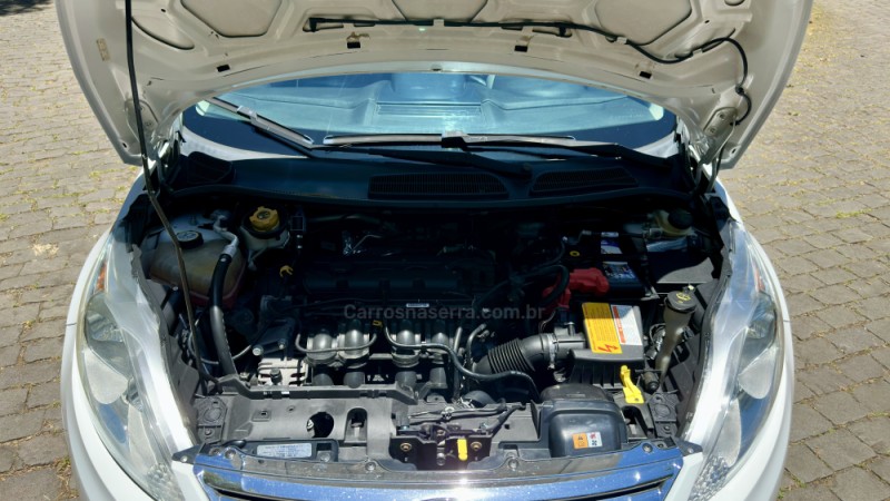 FIESTA 1.6 SE SEDAN 16V FLEX 4P MANUAL - 2013 - CAXIAS DO SUL