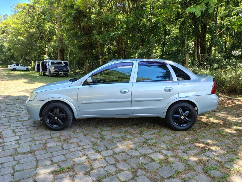 CORSA 1.4 MPFI PREMIUM 8V FLEX 4P MANUAL - 2009 - CAXIAS DO SUL