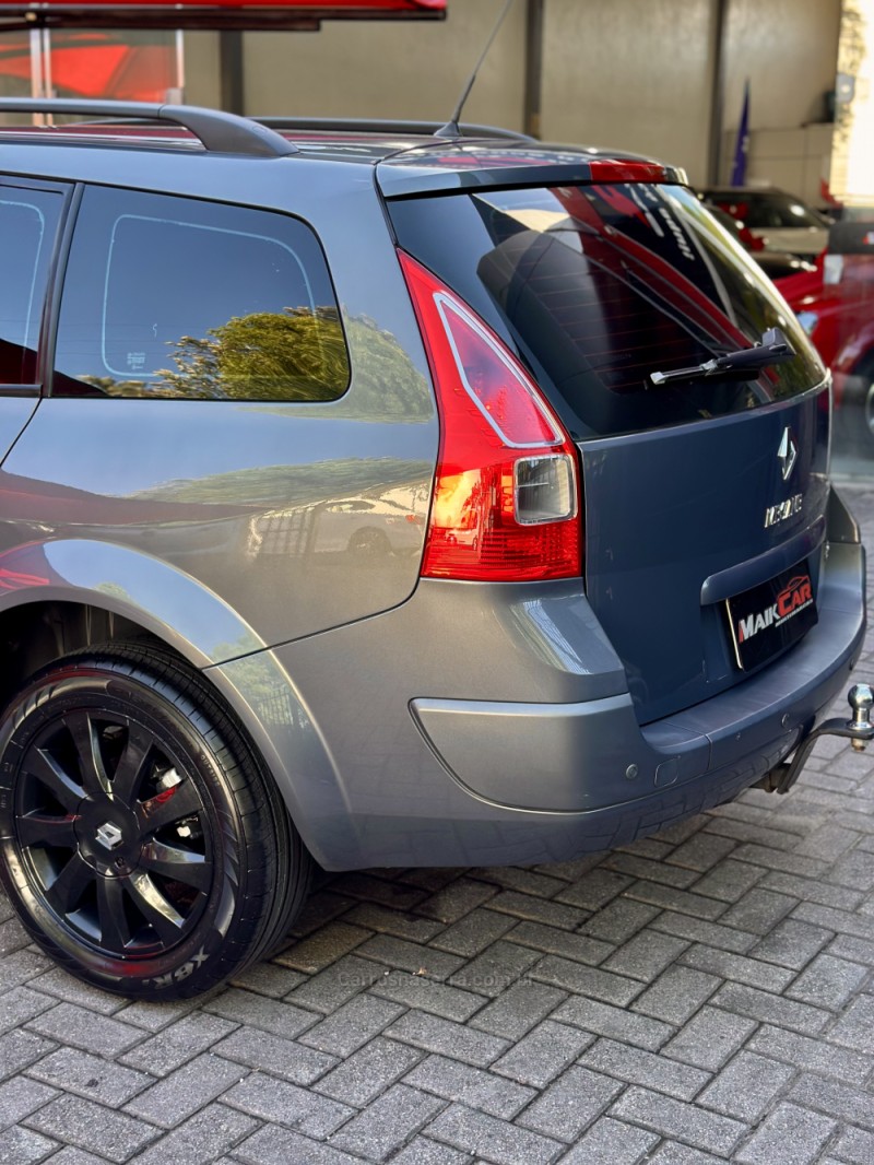 MÉGANE 1.6 DYNAMIQUE GRAND TOUR 16V FLEX 4P MANUAL - 2012 - ESTâNCIA VELHA