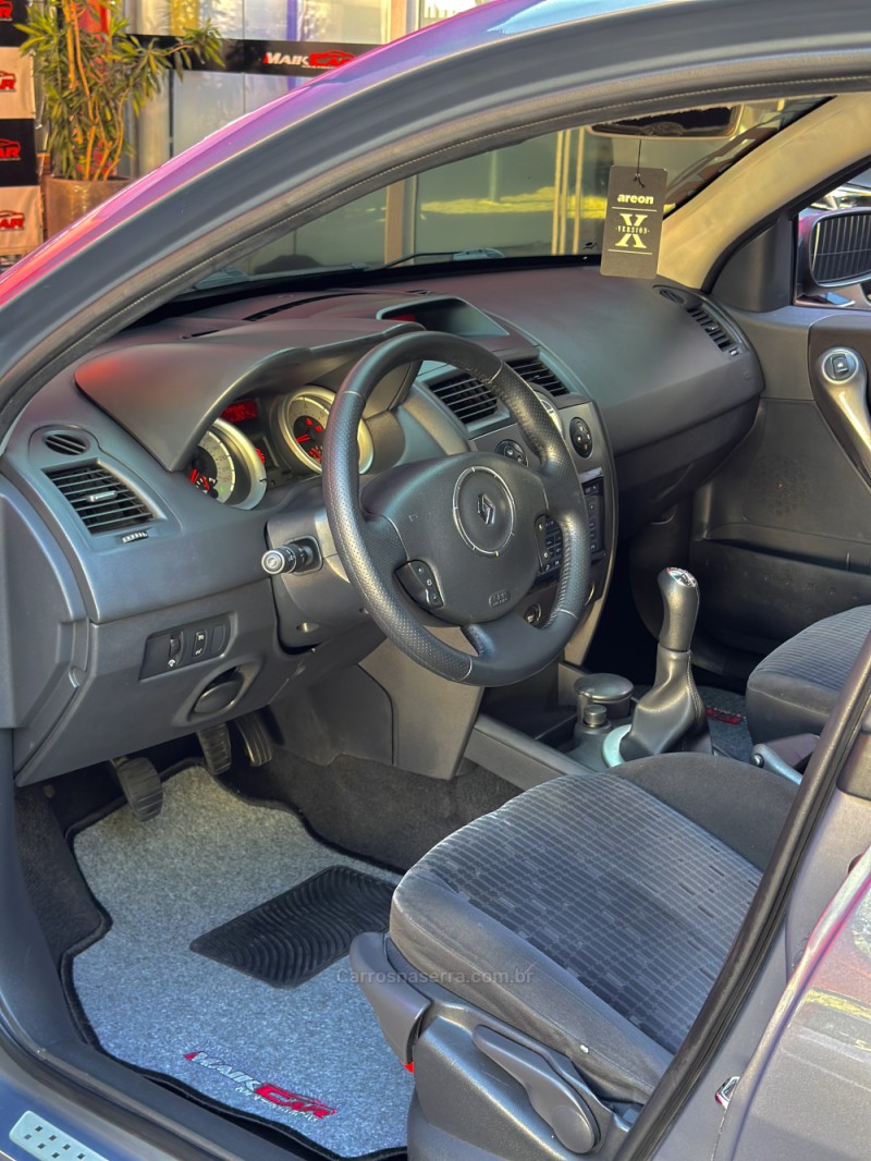 MÉGANE 1.6 DYNAMIQUE GRAND TOUR 16V FLEX 4P MANUAL - 2012 - ESTâNCIA VELHA