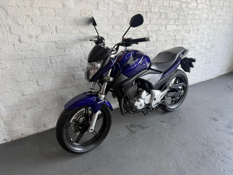 CB 300R  - 2011 - CAXIAS DO SUL