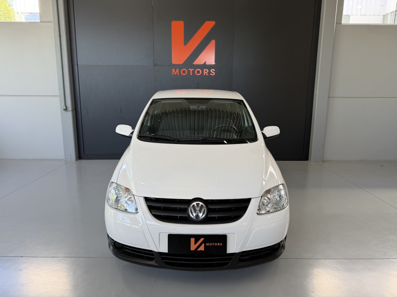 FOX 1.0 MI 8V FLEX 4P MANUAL - 2010 - CARLOS BARBOSA