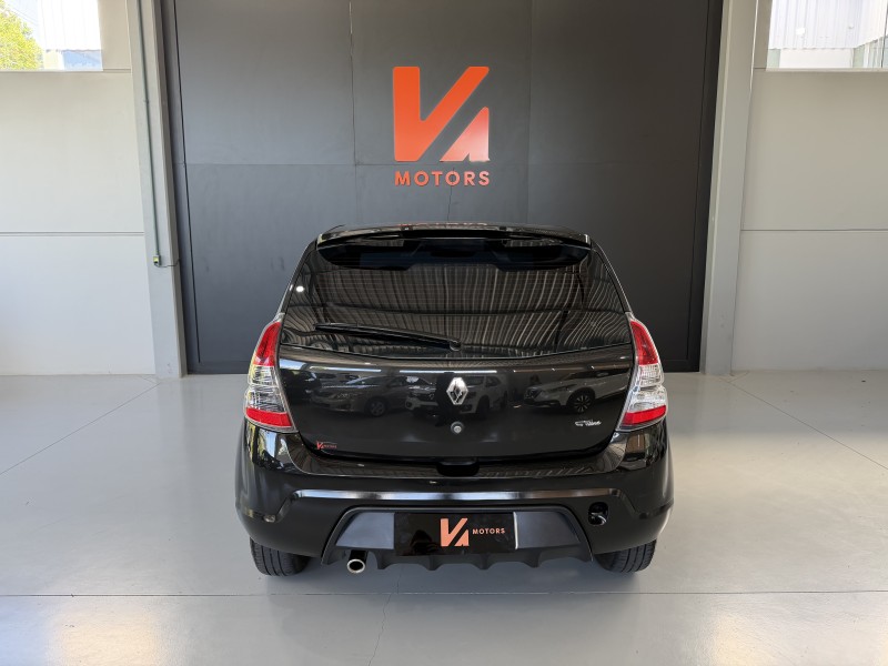 SANDERO 1.6 GT LINE LIMITED FLEX 4P MANUAL - 2013 - CARLOS BARBOSA