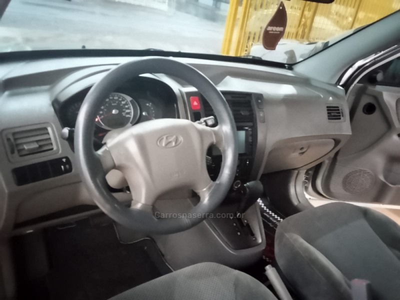 TUCSON 2.0 MPFI GLS 16V 143CV 2WD GASOLINA 4P AUTOMÁTICO - 2012 - ARROIO DO MEIO