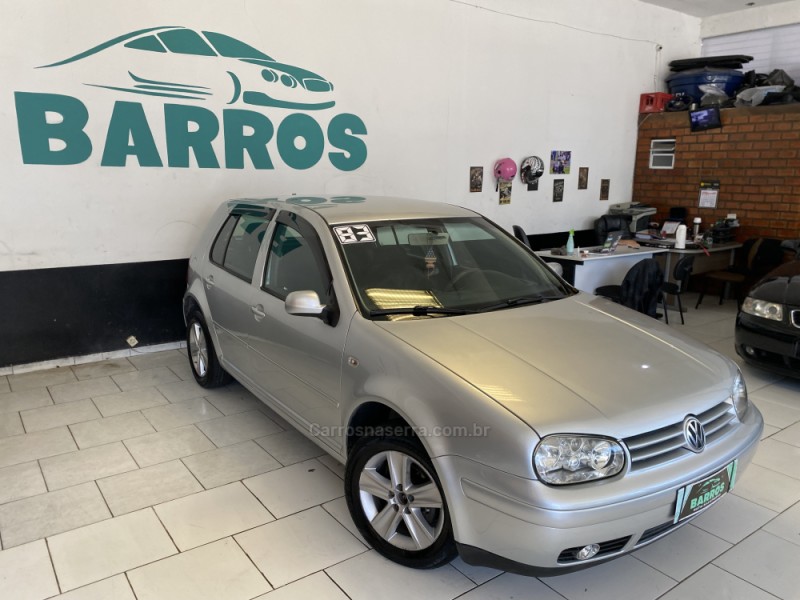 GOLF 1.6 MI 8V GASOLINA 4P MANUAL - 2003 - CAXIAS DO SUL