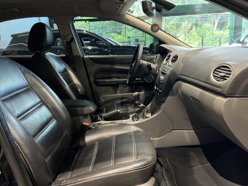 FOCUS 2.0 HC 16V FLEX 4P MANUAL - 2011 - CAXIAS DO SUL