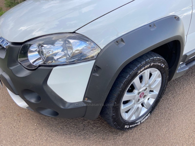 STRADA 1.8 MPI ADVENTURE LOCKER CD 16V FLEX 3P MANUAL - 2014 - VACARIA