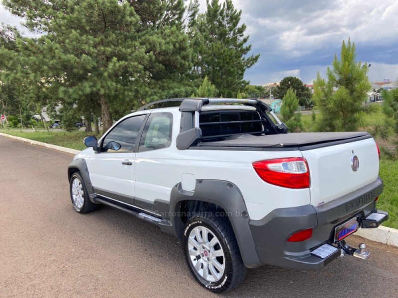 STRADA 1.8 MPI ADVENTURE LOCKER CD 16V FLEX 3P MANUAL - 2014 - VACARIA