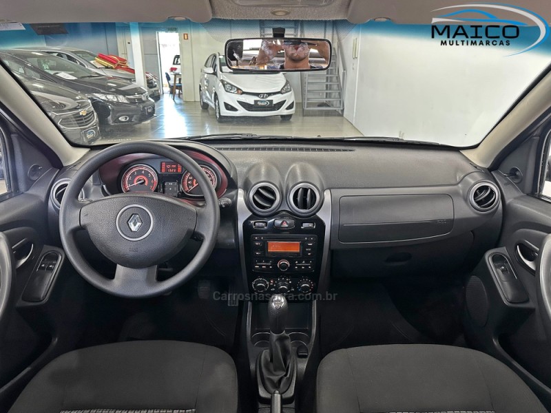 SANDERO 1.0 EXPRESSION 16V FLEX 4P MANUAL - 2014 - NOVO HAMBURGO