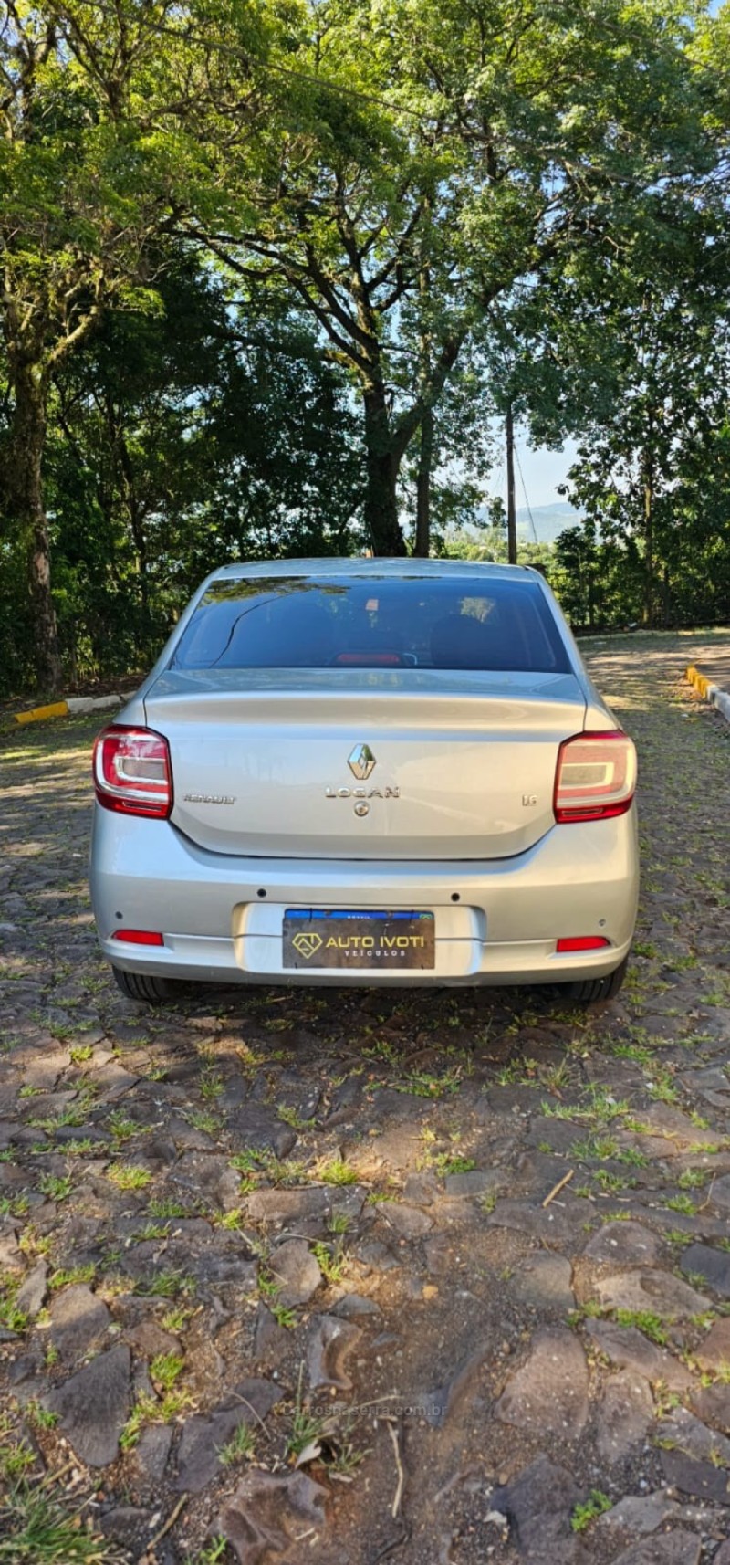 LOGAN 1.6 DYNAMIQUE 8V FLEX 4P MANUAL - 2015 - IVOTI