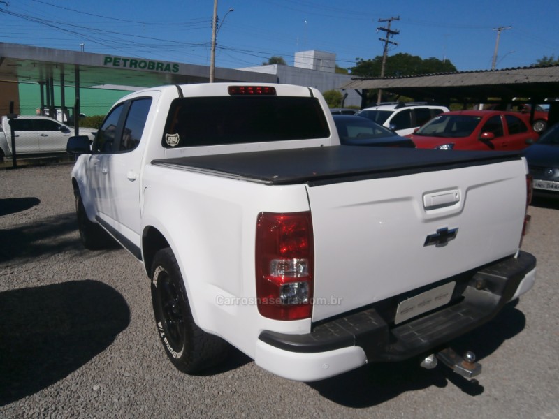 S10 2.4 LT 4X2 CD 8V FLEX 4P MANUAL - 2014 - FARROUPILHA