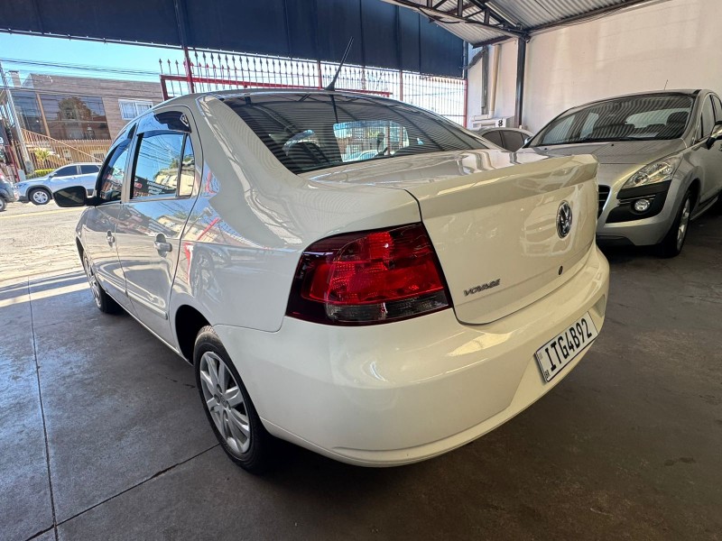 VOYAGE 1.0 MI 8V FLEX 4P MANUAL - 2013 - CAXIAS DO SUL