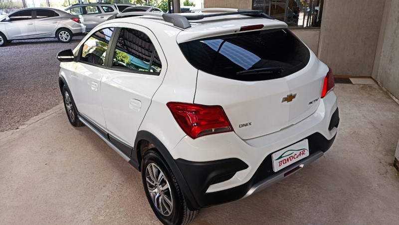 ONIX 1.4 MPFI ACTIV 8V FLEX 4P AUTOMÁTICO - 2018 - CAXIAS DO SUL