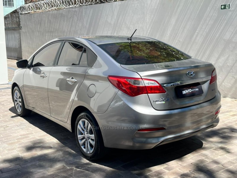 HB20S 1.0 COMFORT PLUS 12V TURBO FLEX 4P MANUAL - 2018 - BENTO GONçALVES