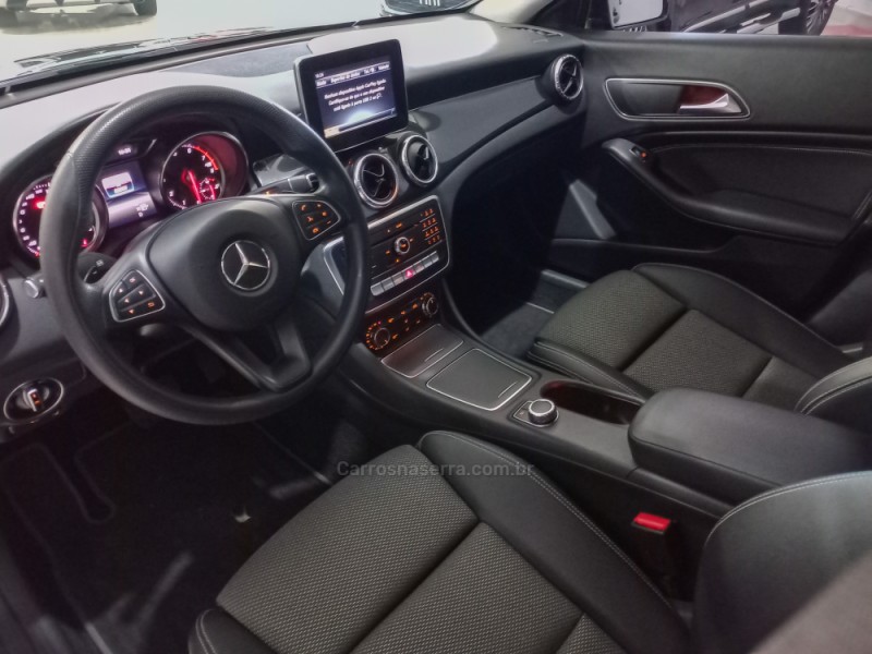 CLA 180 1.6 16V TURBO 122CV GASOLINA 4P MANUAL - 2019 - CAXIAS DO SUL