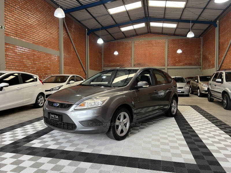 FOCUS 1.6 S 16V FLEX 4P MANUAL