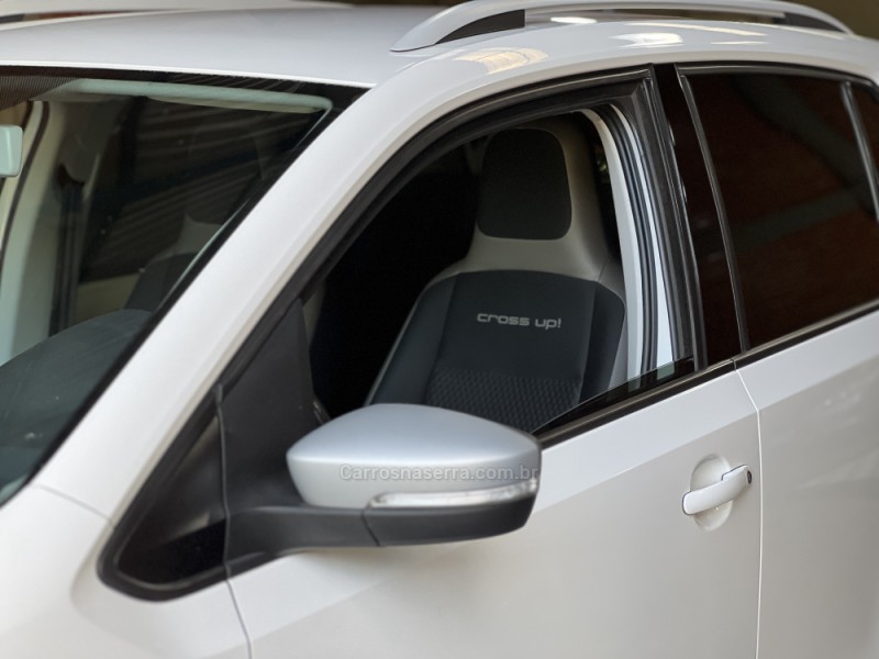 UP 1.0 CROSS T.FLEX 12V 4P MANUAL - 2016 - BENTO GONçALVES