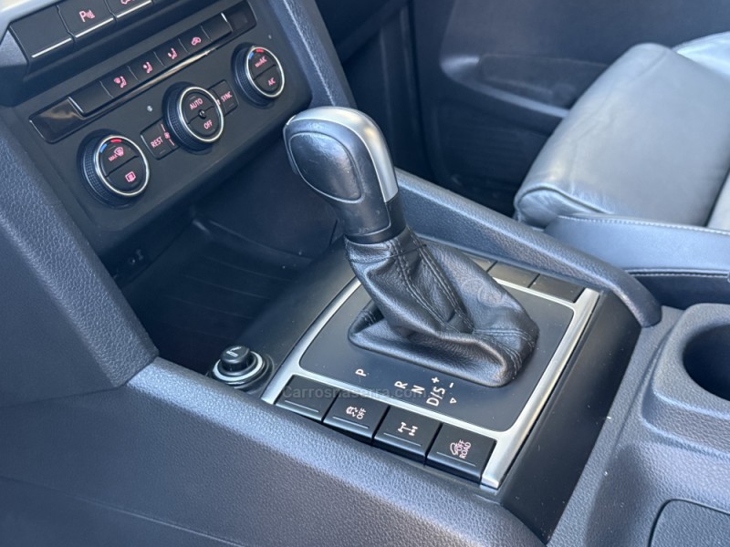 AMAROK 3.0 V6 TDI HIGHLINE CD DIESEL 4MOTION AUTOMÁTICO - 2020 - CAXIAS DO SUL