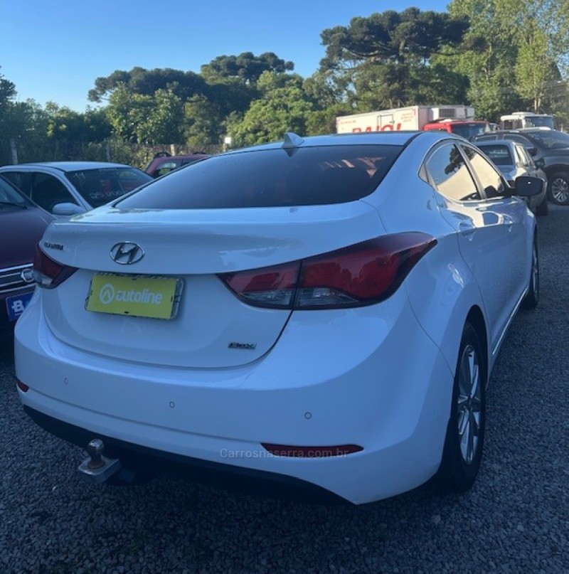 ELANTRA  - 2015 - CANELA