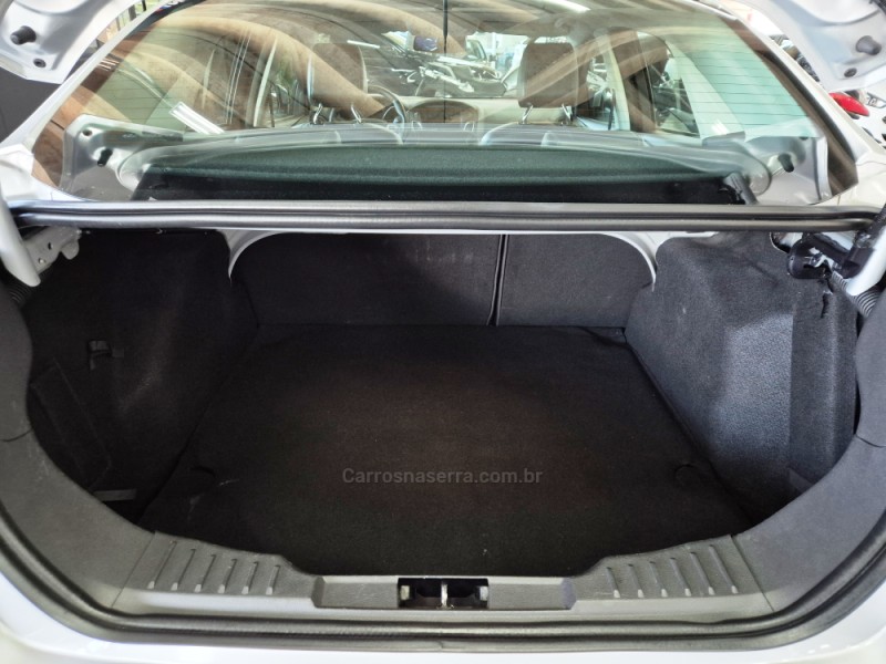 FOCUS 2.0 TITANIUM PLUS FASTBACK 16V FLEX 4P AUTOMÁTICO - 2016 - CAXIAS DO SUL