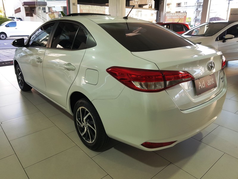 YARIS 1.5 XLS SEDAN 16V FLEX 4P AUTOMÁTICO - 2024 - CAXIAS DO SUL