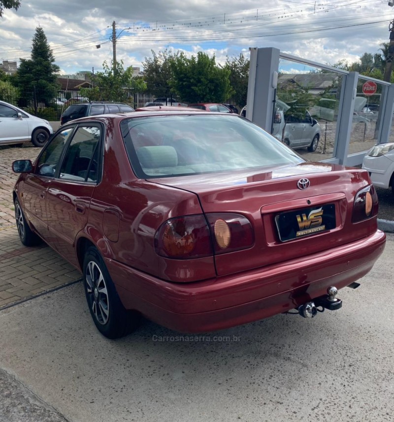 COROLLA 1.6 GLI 16V GASOLINA 4P MANUAL - 1998 - VENâNCIO AIRES
