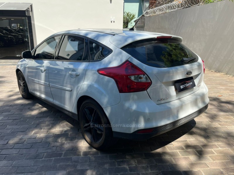 FOCUS 2.0 SE 16V FLEX 4P AUTOMÁTICO - 2015 - BENTO GONçALVES