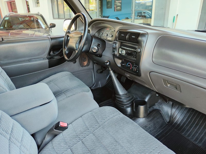 RANGER 2.8 XL 4X4 CS 8V TURBO INTERCOOLER DIESEL 2P MANUAL - 2002 - CAXIAS DO SUL