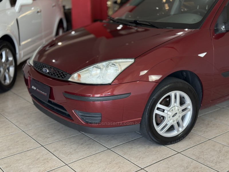 FOCUS 1.6 GL 8V FLEX 4P MANUAL - 2009 - GUAPORé