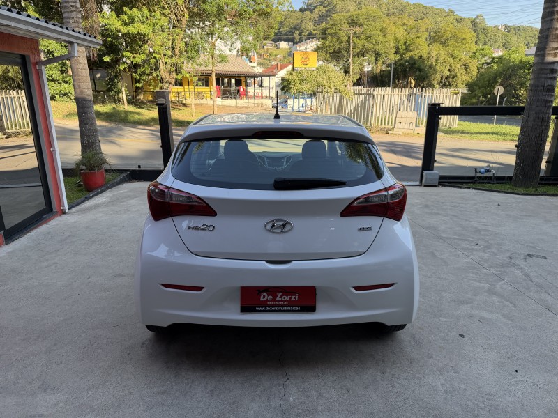 HB20 1.0 COMFORT 12V FLEX 4P MANUAL - 2014 - CAXIAS DO SUL