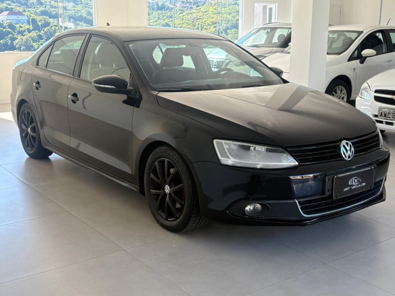 JETTA 2.0 COMFORTLINE FLEX 4P TIPTRONIC - 2011 - BENTO GONçALVES