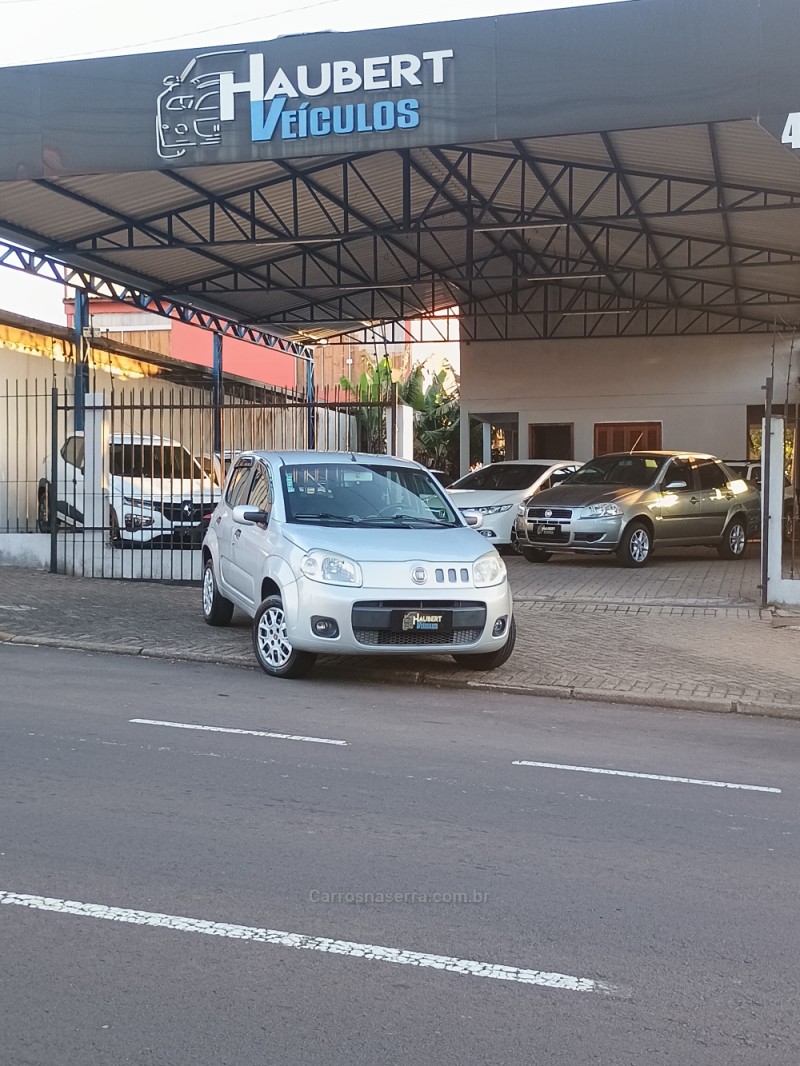 UNO 1.0 VIVACE 8V FLEX 4P MANUAL - 2013 - CAMPO BOM