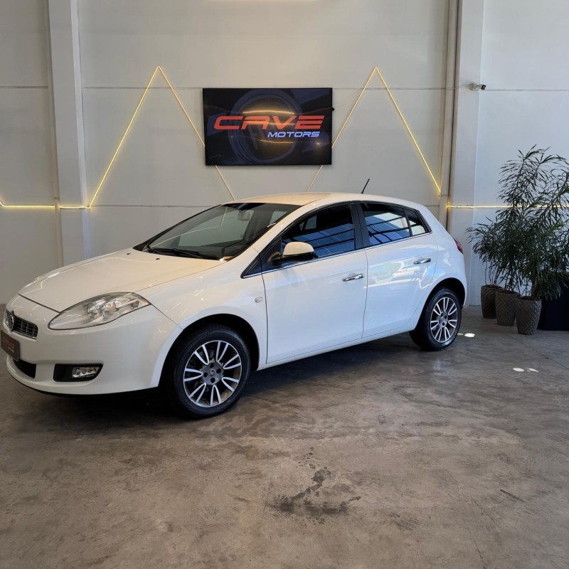 BRAVO 1.8 ESSENCE 16V FLEX 4P MANUAL - 2014 - CAXIAS DO SUL