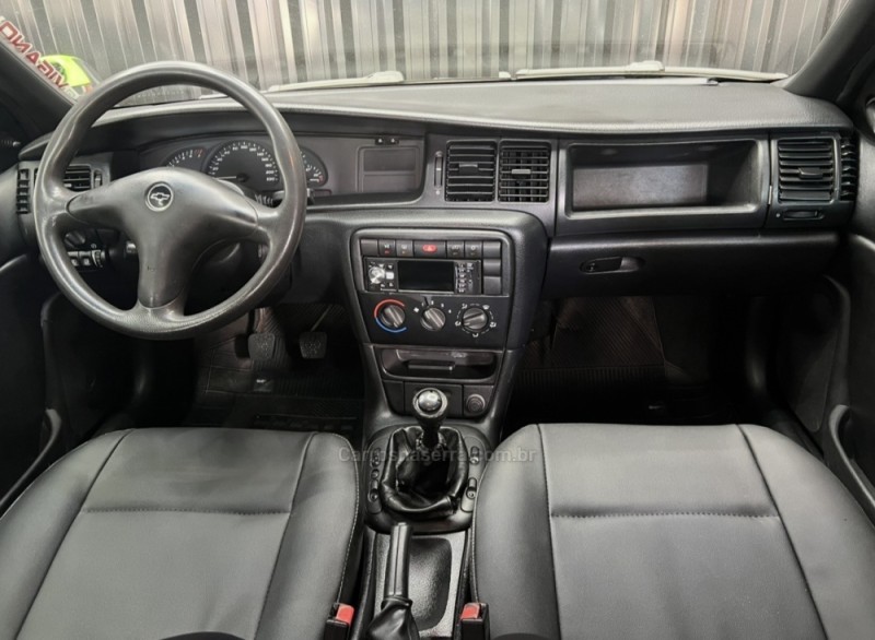 VECTRA 2.2 MPFI GL MILENIUM 8V GASOLINA 4P MANUAL - 2000 - CAXIAS DO SUL