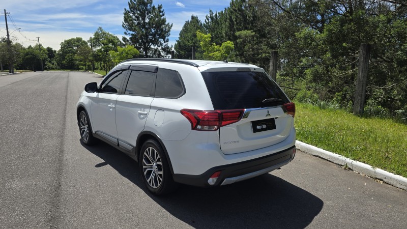 OUTLANDER 2.0 16V GASOLINA 4P AUTOMÁTICO - 2016 - BENTO GONçALVES