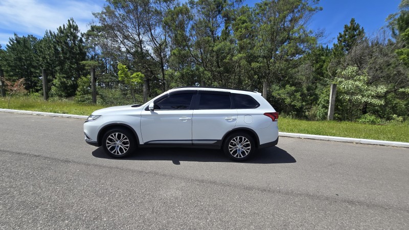 OUTLANDER 2.0 16V GASOLINA 4P AUTOMÁTICO - 2016 - BENTO GONçALVES