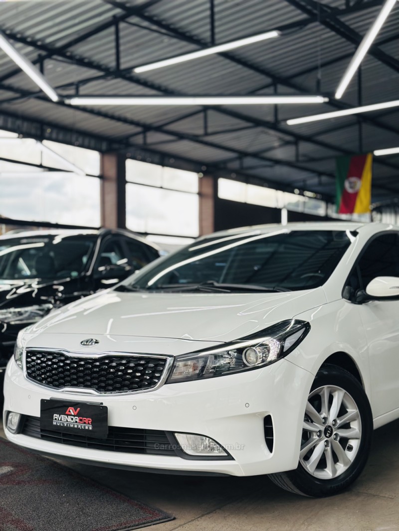 CERATO 1.6 EX2 SEDAN 16V GASOLINA 4P AUTOMÁTICO - 2019 - CANELA