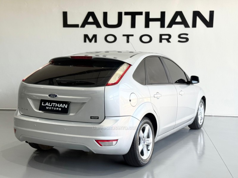 FOCUS 1.6 GL 16V FLEX 4P MANUAL - 2012 - NOVO HAMBURGO