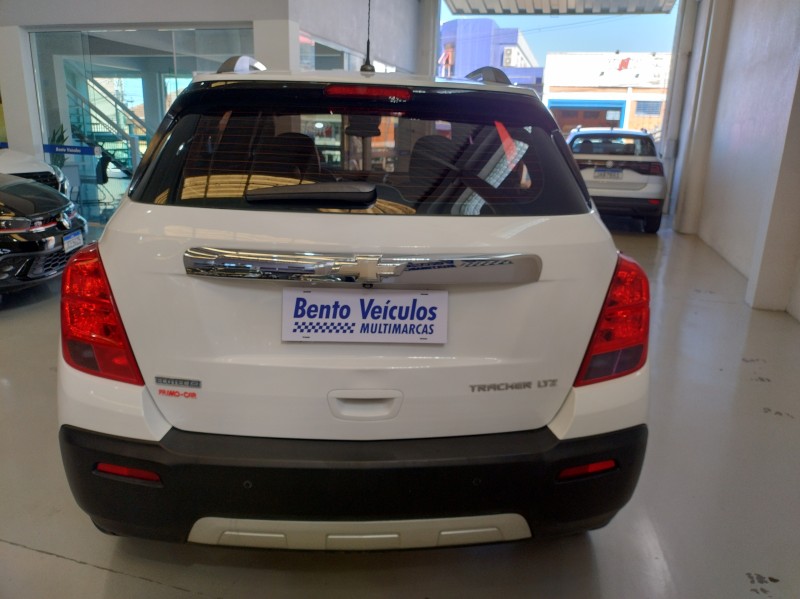 TRACKER 1.8 MPFI LTZ 4X2 16V FLEX 4P AUTOMÁTICO - 2015 - BENTO GONçALVES